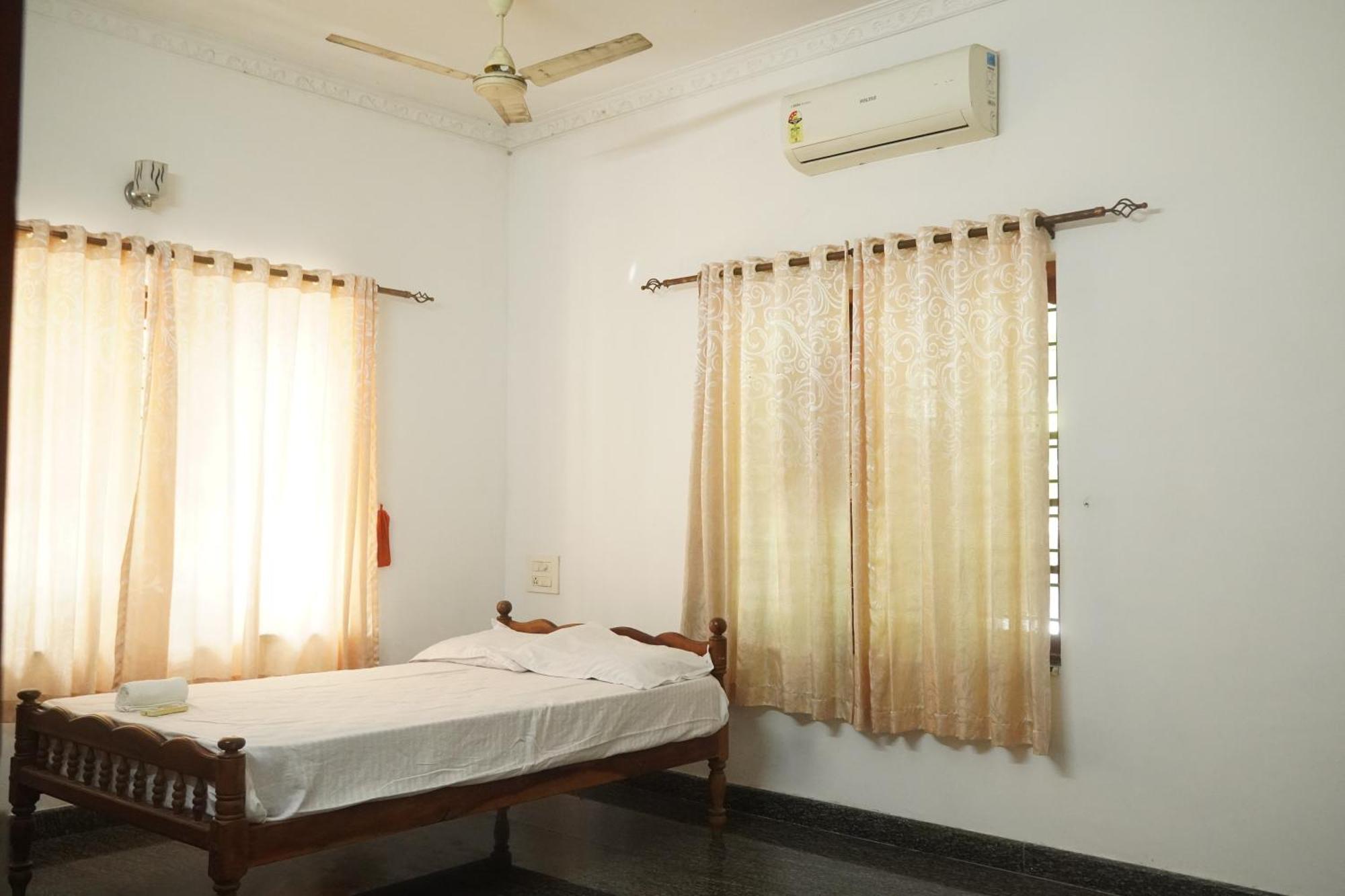 Joby Homestay Kadamakudy Kochi Buitenkant foto